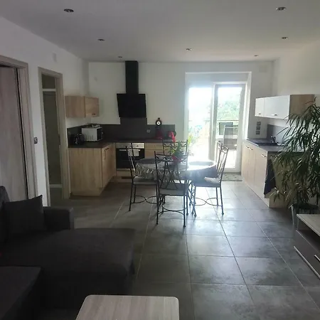 Bienvenue Chez Nous Apartment Dabo